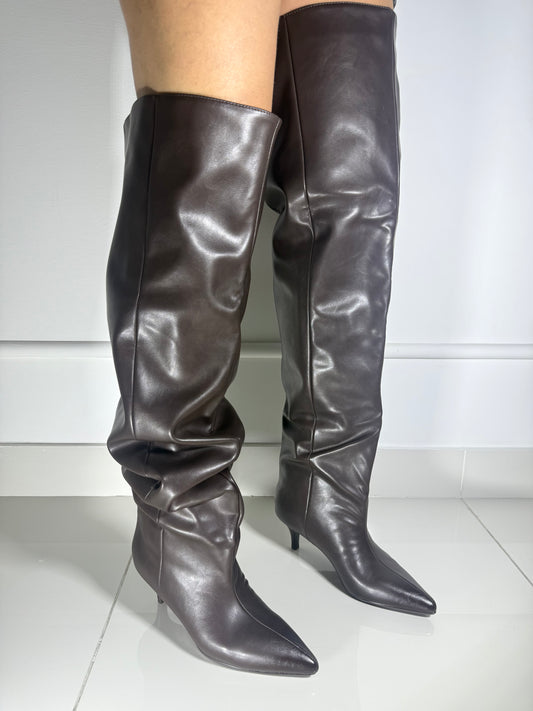 Stivali altissimi gambale ampio